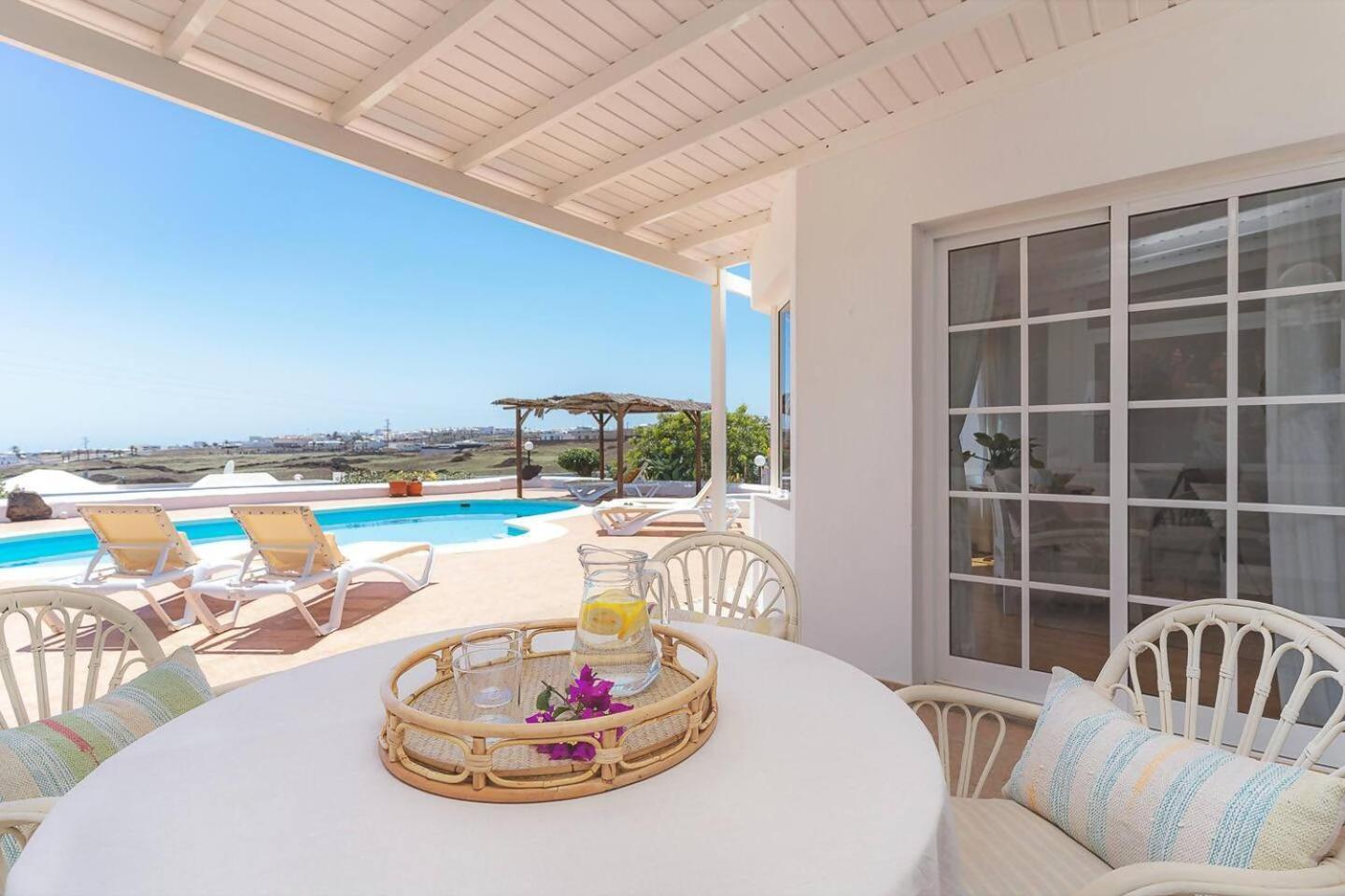 Amazing 3 Bedroom Ocean View With Pool Tías Exteriör bild