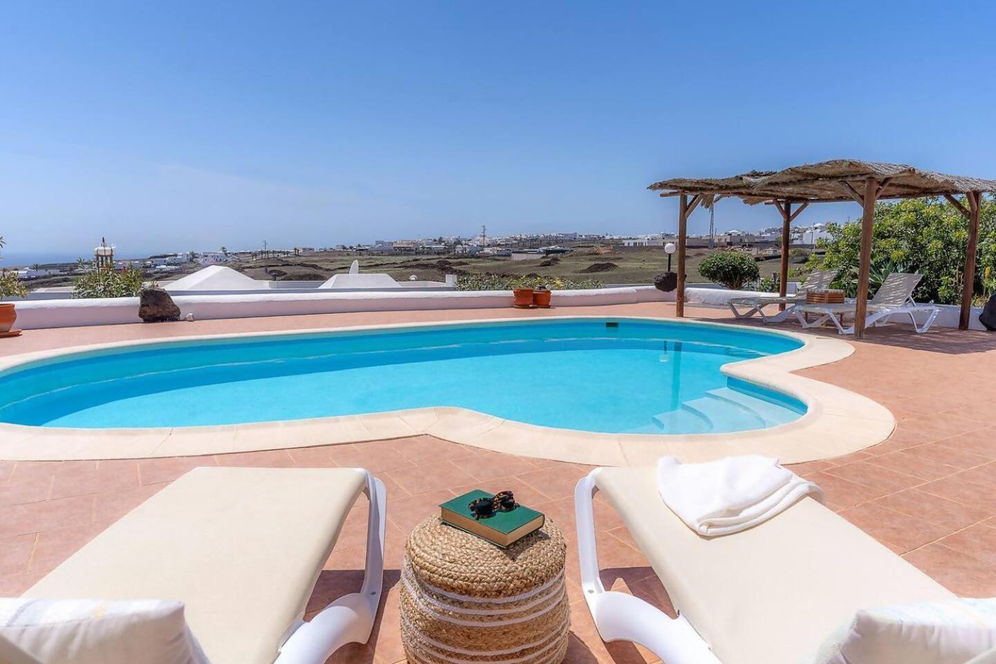 Amazing 3 Bedroom Ocean View With Pool Tías Exteriör bild